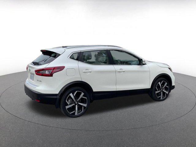 used 2022 Nissan Rogue Sport car, priced at $21,304