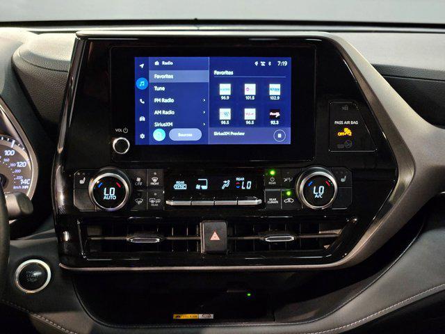 used 2024 Toyota Highlander car, priced at $42,789