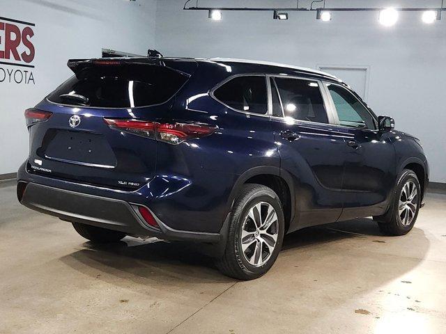 used 2024 Toyota Highlander car, priced at $42,684