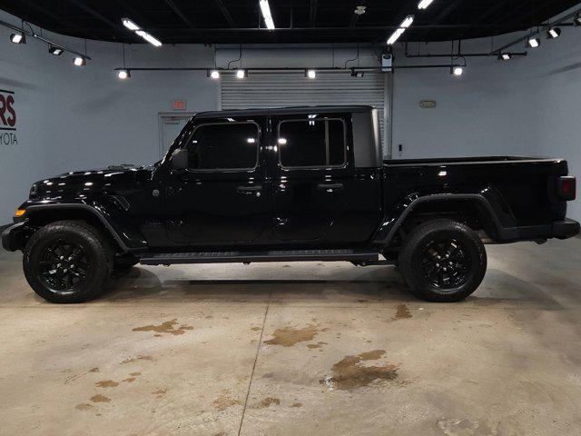 used 2022 Jeep Gladiator car, priced at $29,620