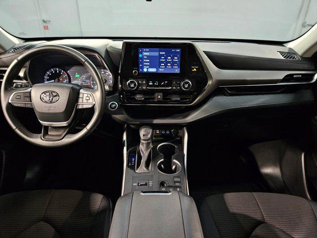 used 2024 Toyota Highlander car, priced at $33,965
