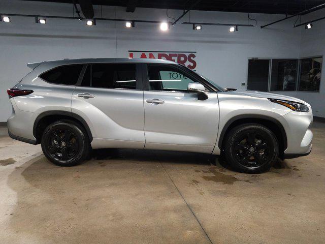 used 2024 Toyota Highlander car, priced at $33,965