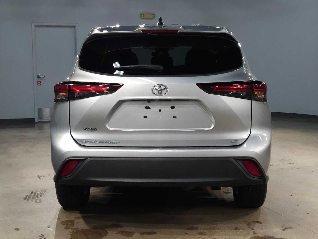 used 2024 Toyota Highlander car, priced at $40,263