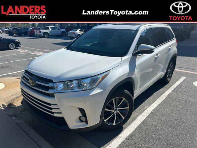 used 2018 Toyota Highlander car, priced at $23,995