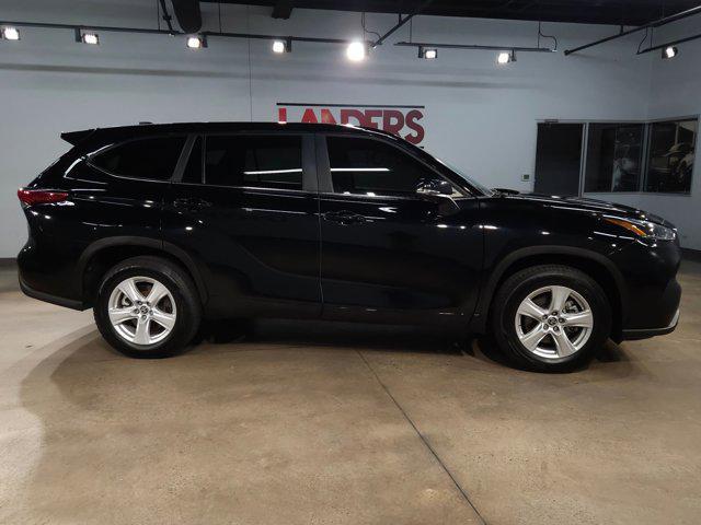used 2023 Toyota Highlander car, priced at $35,153