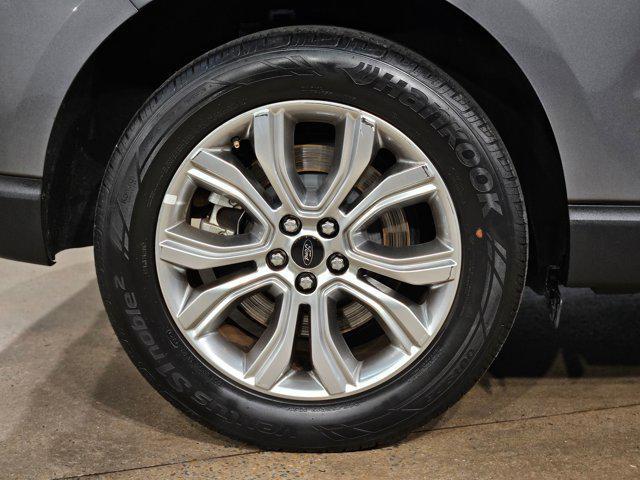 used 2024 Ford Edge car, priced at $30,739