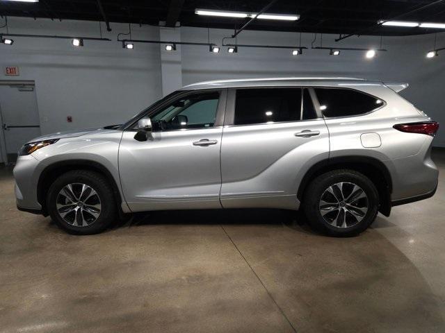 used 2023 Toyota Highlander car, priced at $36,495