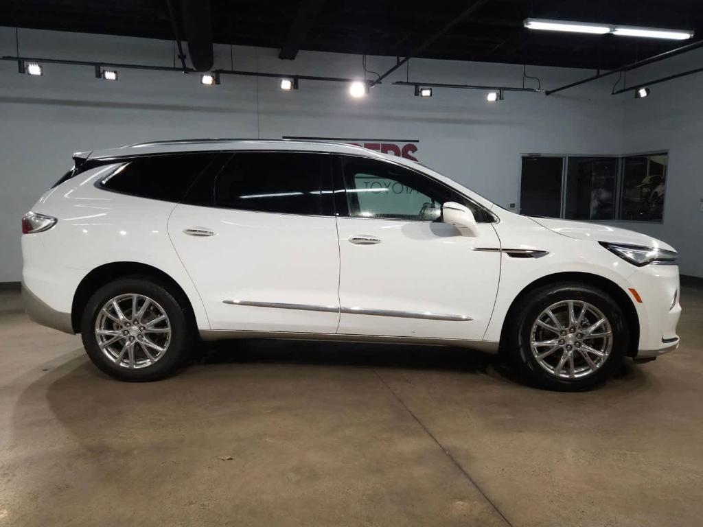 used 2022 Buick Enclave car, priced at $25,746