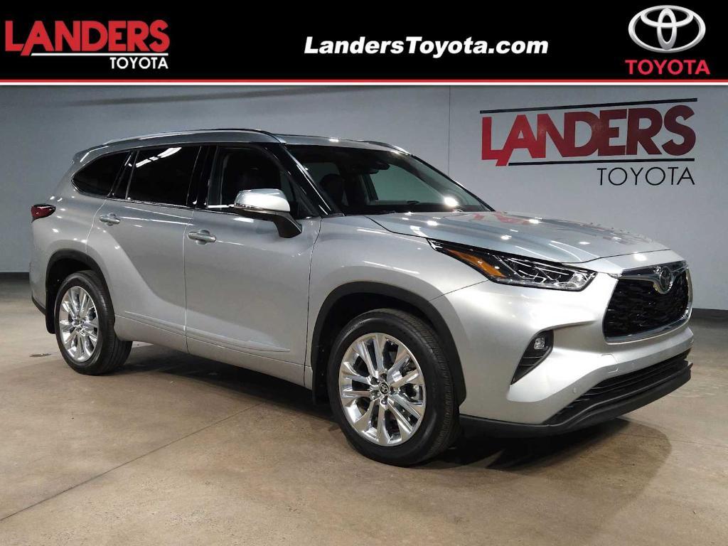 used 2023 Toyota Highlander car, priced at $39,496