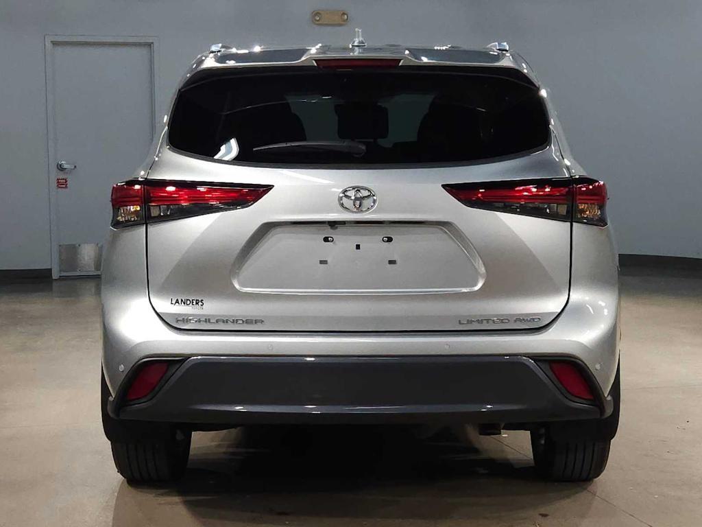 used 2023 Toyota Highlander car, priced at $39,496