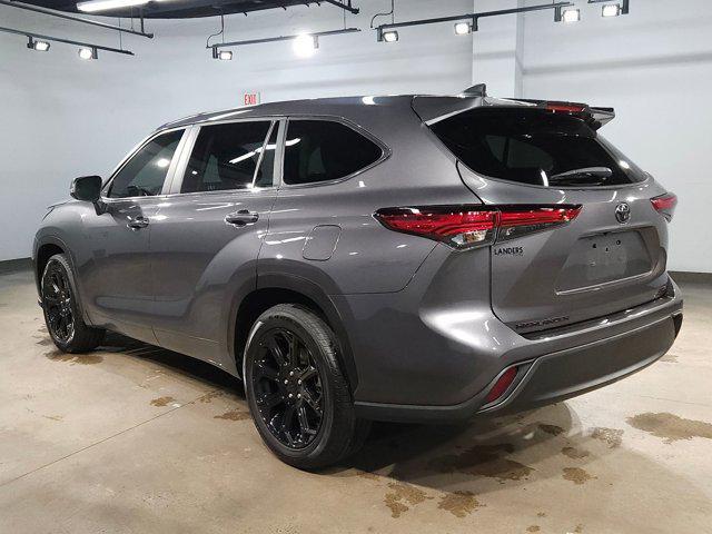 used 2023 Toyota Highlander car, priced at $33,649