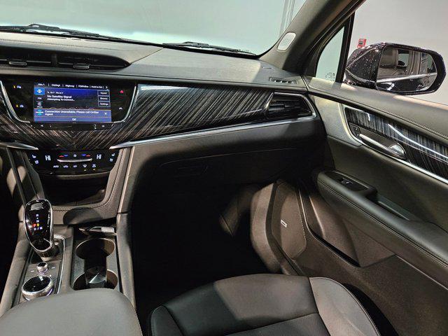 used 2025 Cadillac XT6 car, priced at $44,124