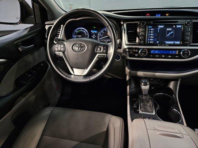 used 2017 Toyota Highlander Hybrid car, priced at $28,995