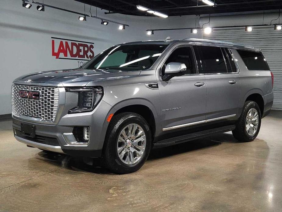 used 2022 GMC Yukon XL car, priced at $50,900