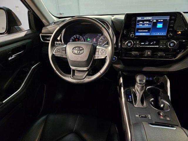 used 2022 Toyota Highlander car, priced at $33,730
