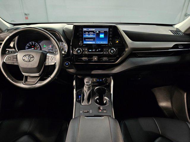used 2022 Toyota Highlander car, priced at $33,730
