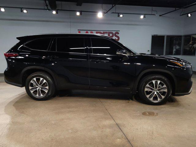 used 2022 Toyota Highlander car, priced at $33,730