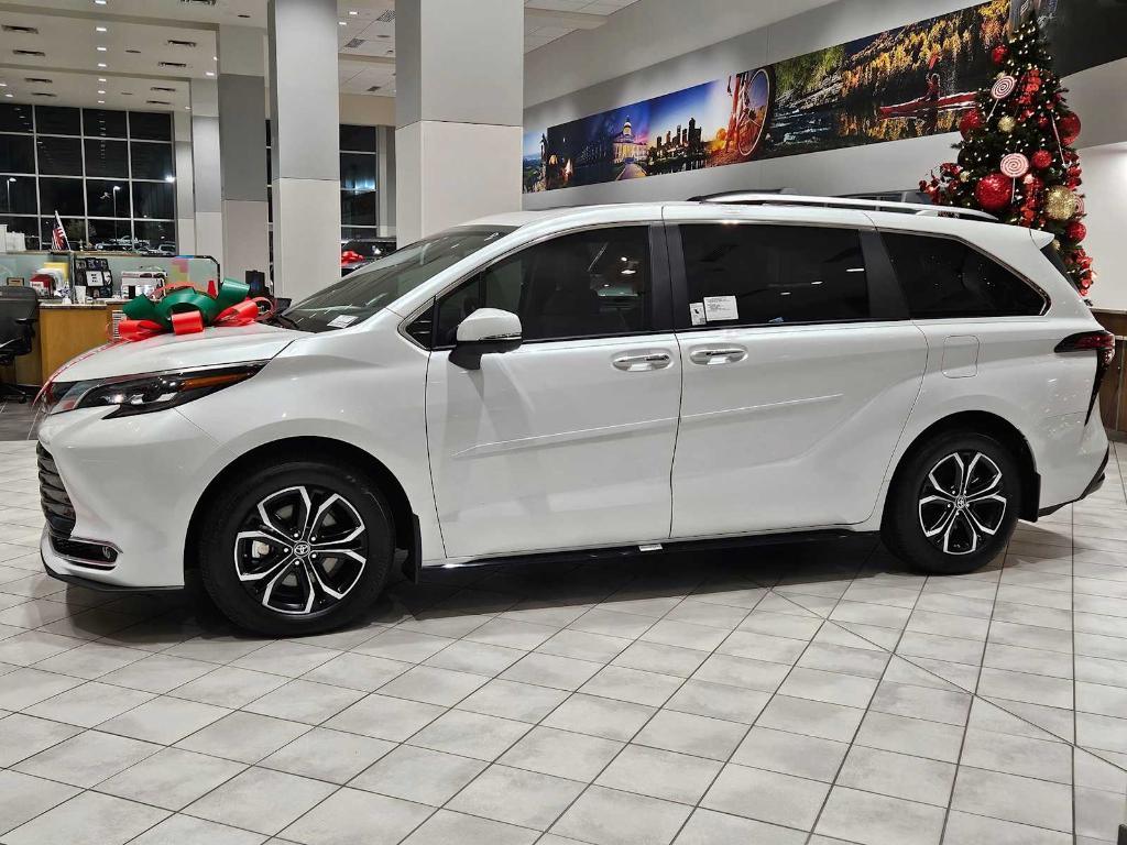 new 2025 Toyota Sienna car