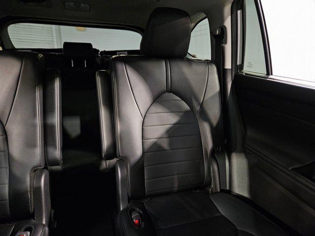 used 2024 Toyota Highlander car, priced at $39,943