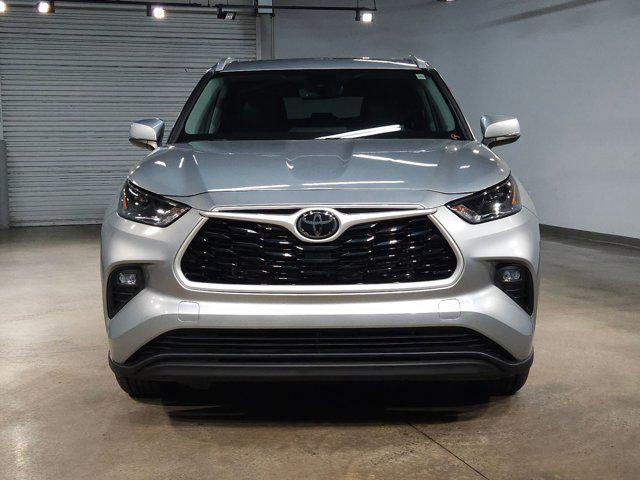 used 2024 Toyota Highlander car, priced at $39,943
