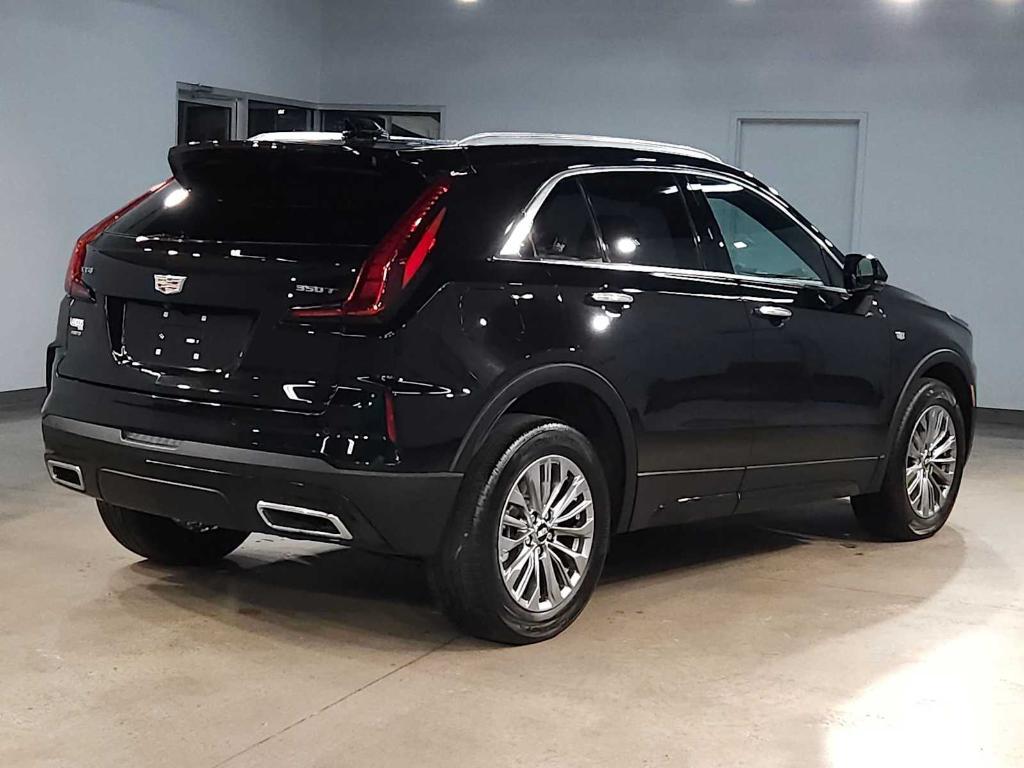 used 2024 Cadillac XT4 car, priced at $40,917