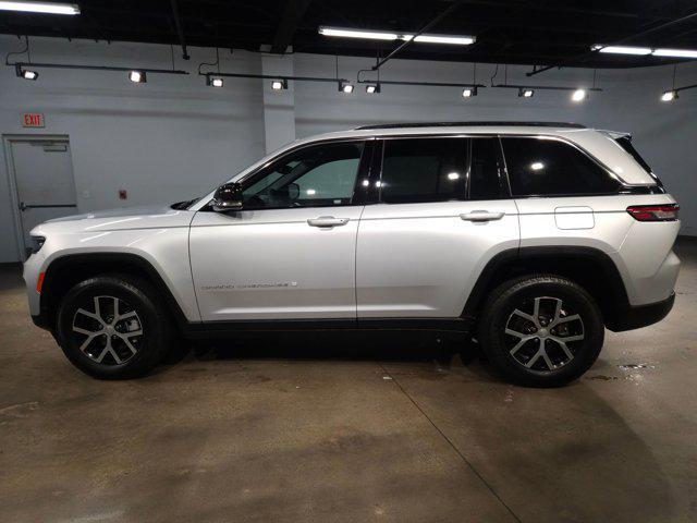 used 2024 Jeep Grand Cherokee car, priced at $35,900