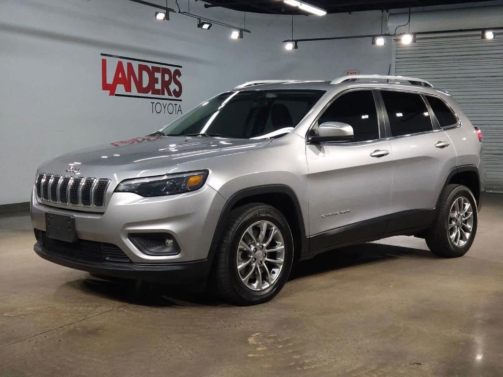 used 2020 Jeep Cherokee car, priced at $16,695