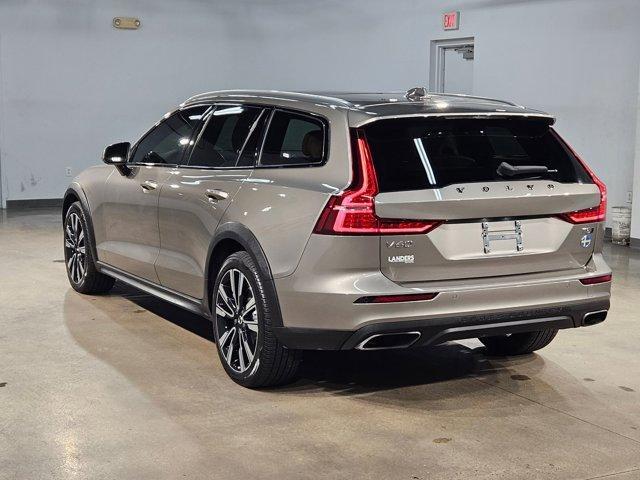 used 2020 Volvo V60 Cross Country car, priced at $26,114