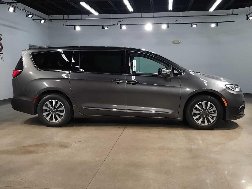 used 2022 Chrysler Pacifica Hybrid car, priced at $23,756