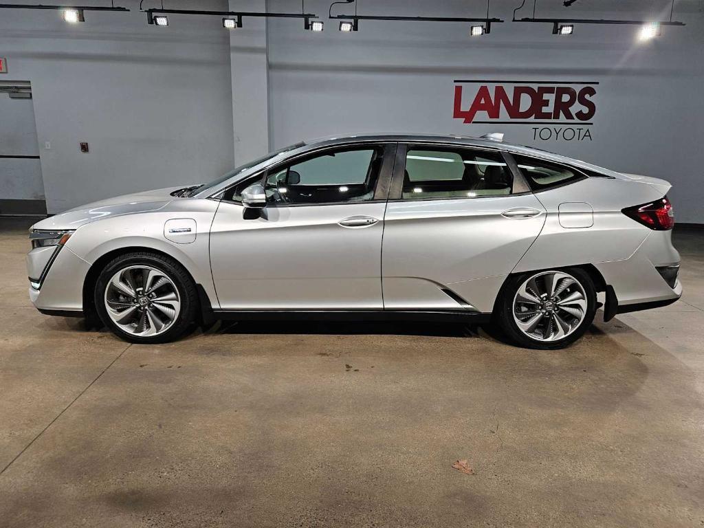 used 2018 Honda Clarity Plug-In Hybrid car, priced at $16,252