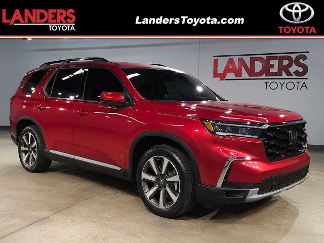 used 2025 Honda Pilot car, priced at $45,395