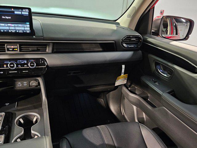 used 2025 Honda Pilot car, priced at $45,524