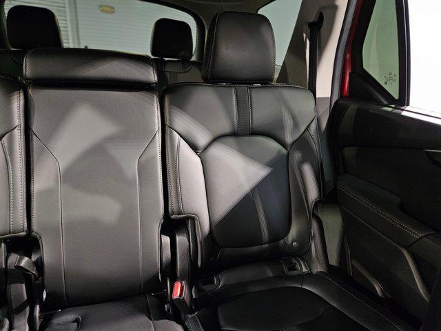 used 2025 Honda Pilot car, priced at $45,524