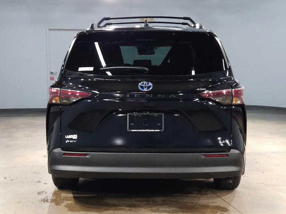 new 2025 Toyota Sienna car