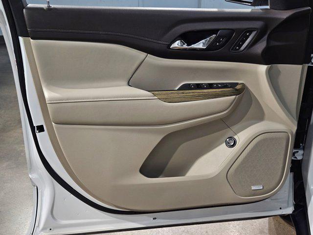 used 2019 GMC Acadia car, priced at $25,948