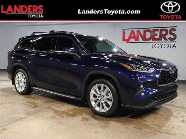 used 2021 Toyota Highlander Hybrid car, priced at $37,898