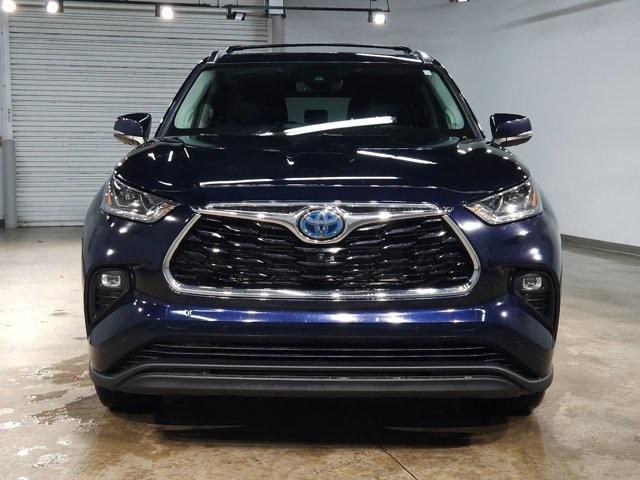 used 2021 Toyota Highlander Hybrid car, priced at $37,898