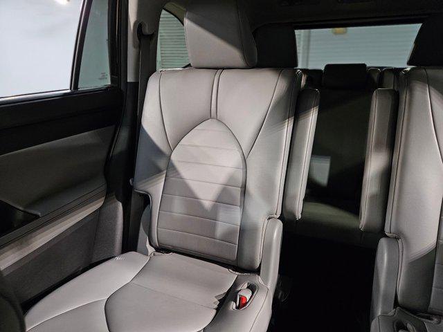 used 2021 Toyota Highlander car, priced at $28,800