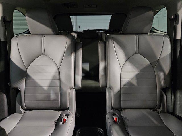 used 2021 Toyota Highlander car, priced at $28,800