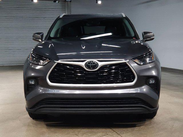 used 2024 Toyota Highlander car, priced at $41,595