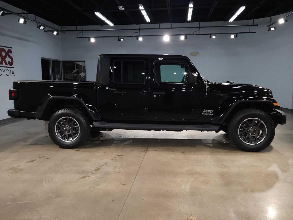 used 2022 Jeep Gladiator car, priced at $33,895