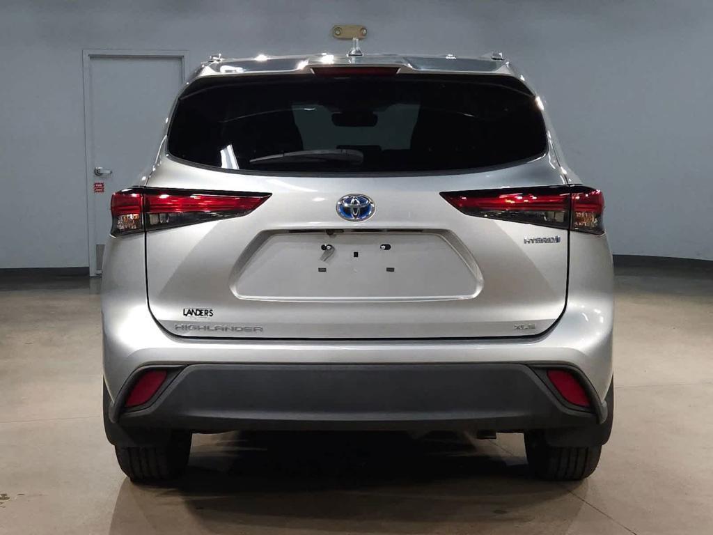 used 2022 Toyota Highlander Hybrid car, priced at $34,818