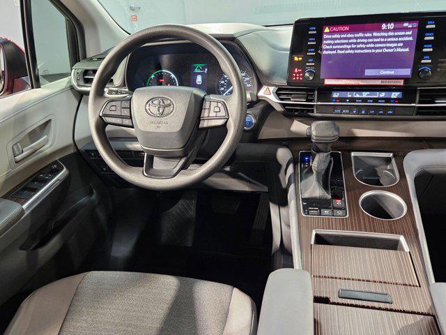 used 2024 Toyota Sienna car, priced at $37,629
