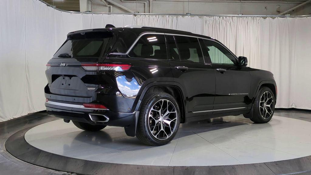 used 2022 Jeep Grand Cherokee car, priced at $38,825