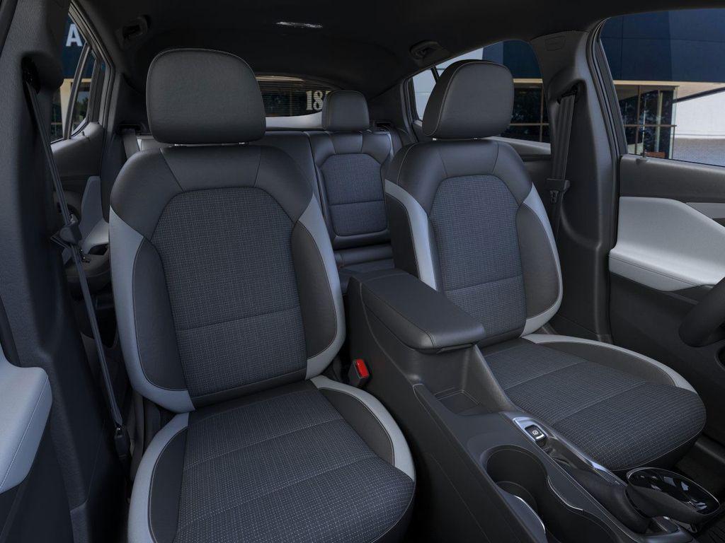 new 2025 Buick Envista car, priced at $26,199