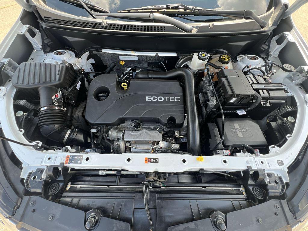 used 2022 Chevrolet Equinox car, priced at $18,895