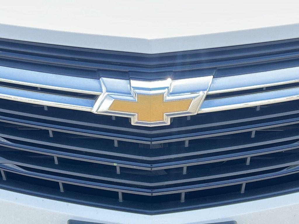 used 2022 Chevrolet Equinox car, priced at $18,895