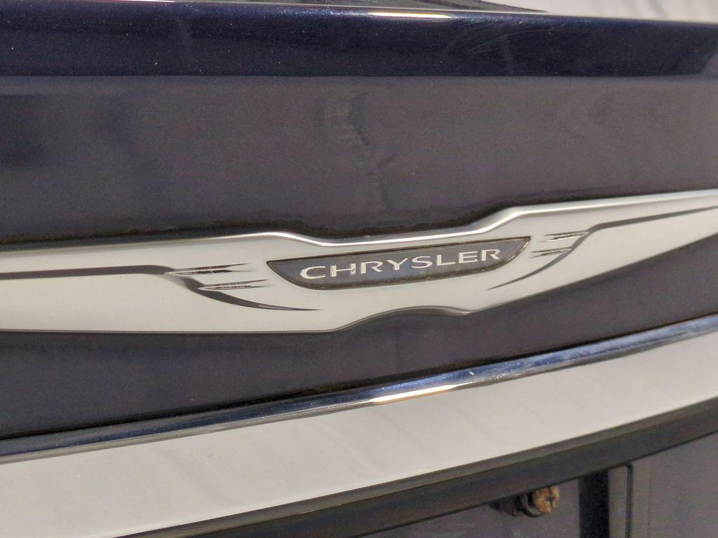 used 2014 Chrysler 200 car, priced at $6,295
