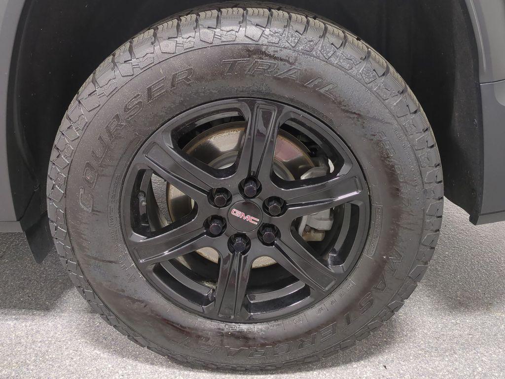 used 2022 GMC Acadia car, priced at $27,250