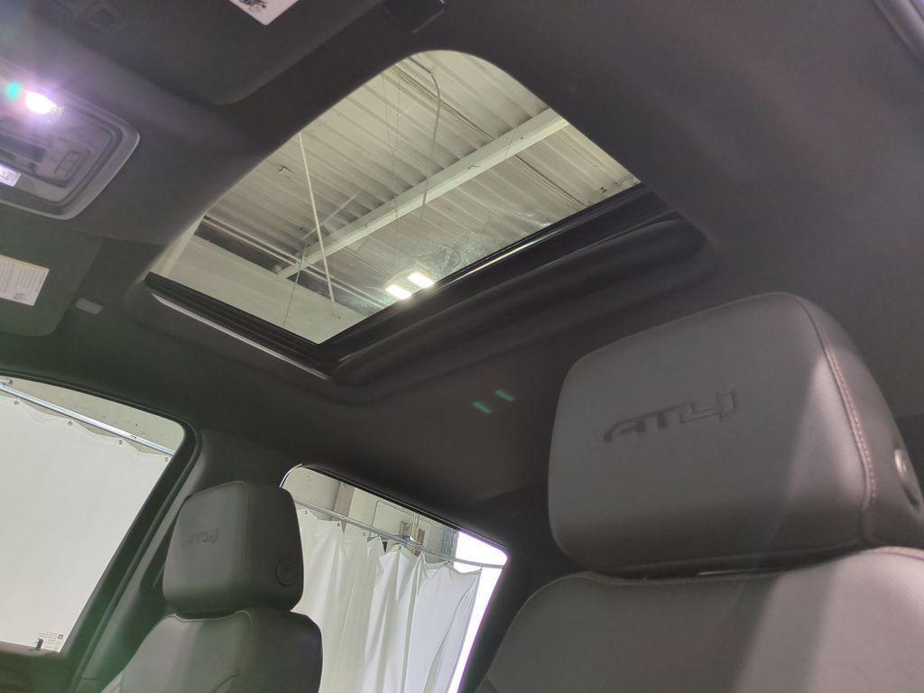 used 2022 GMC Sierra 1500 car, priced at $47,235